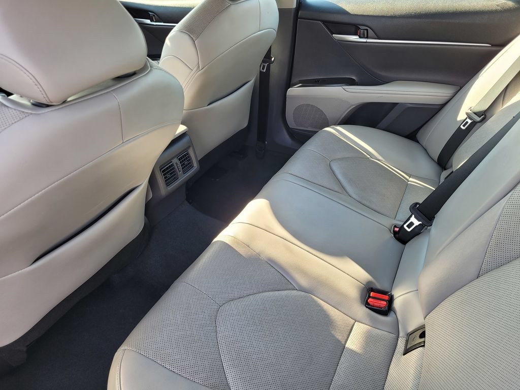 Used 2024 Toyota Camry XLE w/ Navigation Package FWD image 9