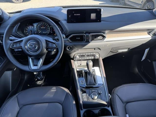 New 2025 MAZDA CX-5 Signature image 2