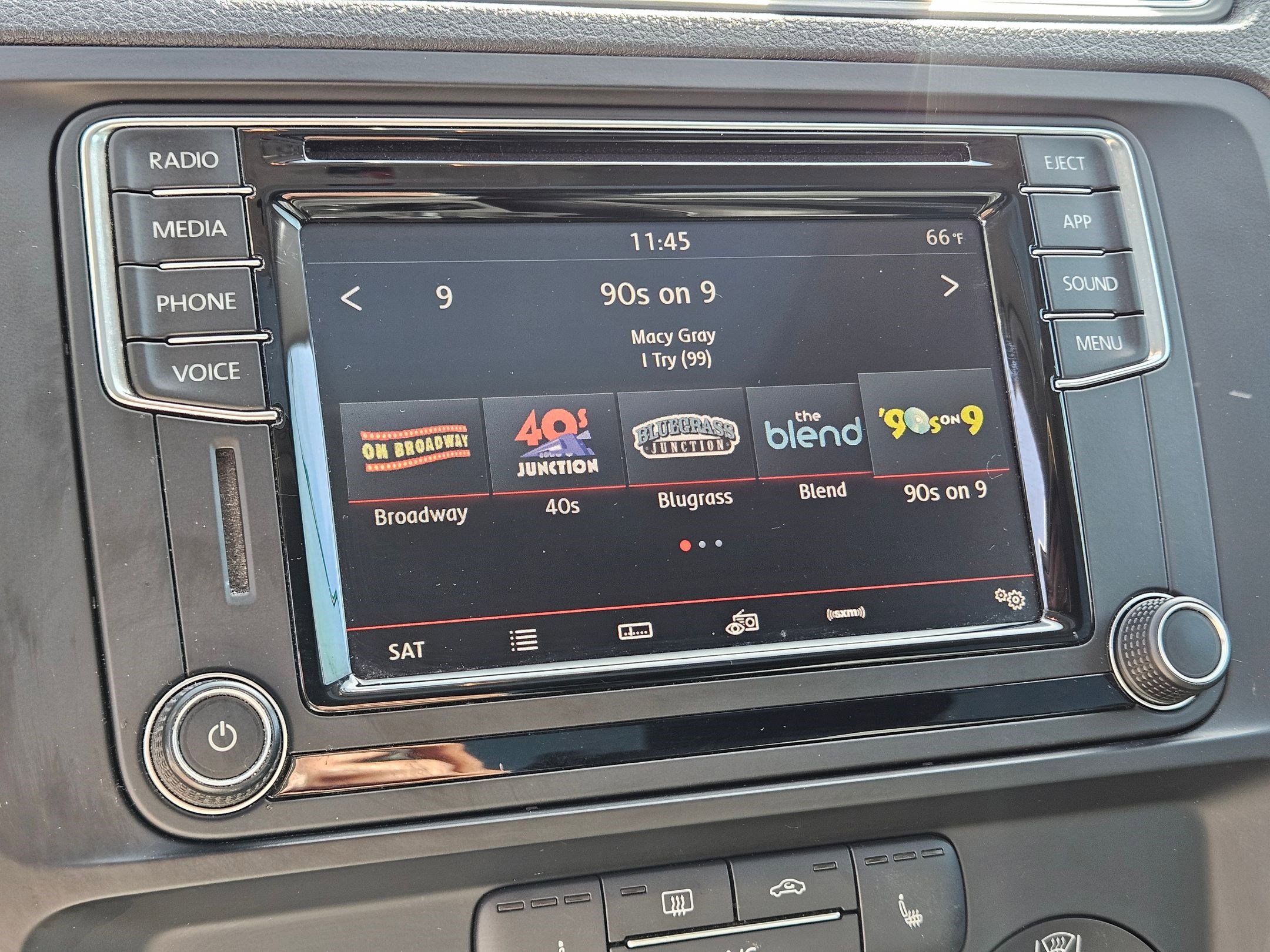 Used 2018 Volkswagen Jetta SE image 25