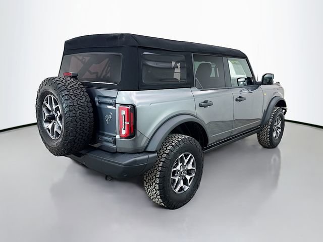 Used 2024 Ford Bronco Badlands image 7