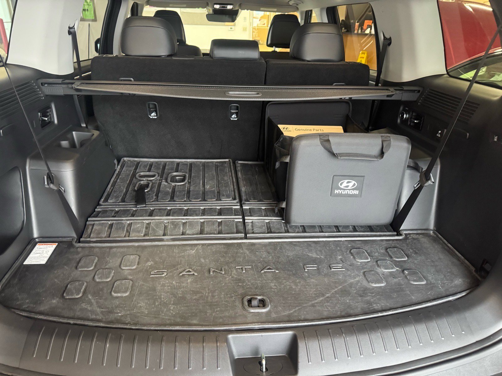 Used 2025 Hyundai Santa Fe XRT image 9