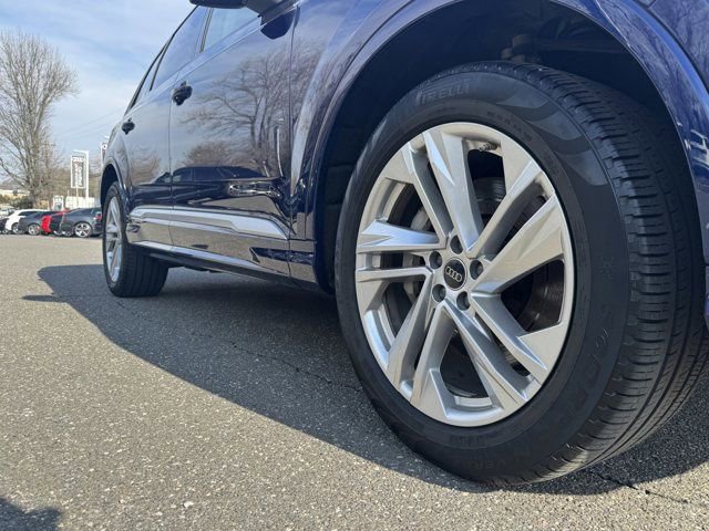 Certified 2023 Audi Q7 2.0T Premium w/ Convenience Package image 9