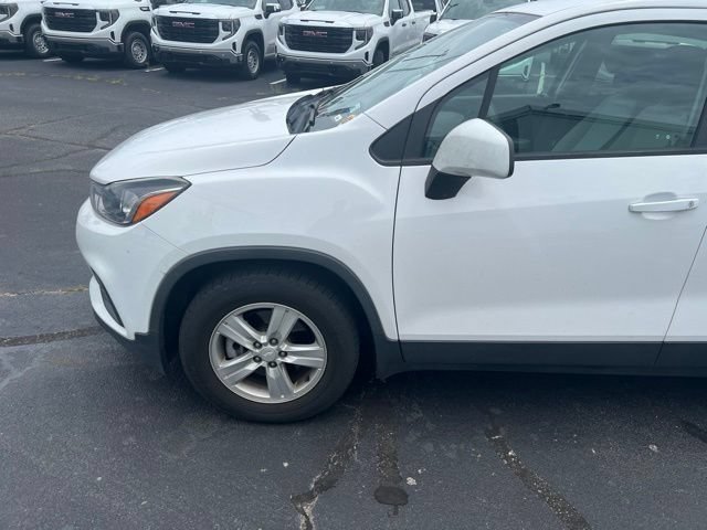 Used 2020 Chevrolet Trax LS w/ Fleet Convenience Package FWD image 6