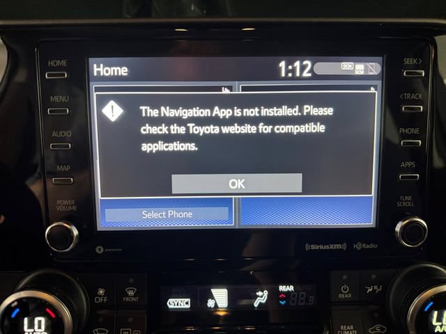 Used 2020 Toyota Highlander LE AWD/4WD image 12