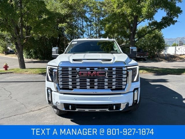 New 2026 GMC Sierra 3500 Denali w/ Denali Reserve Package AWD/4WD image 2