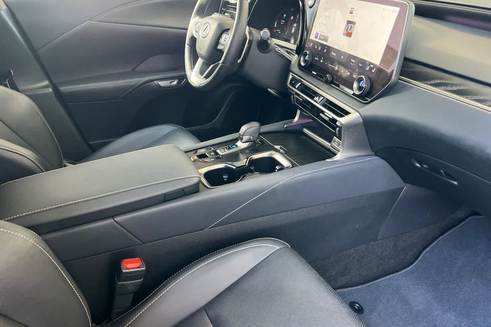Used 2025 Lexus RX 350 Premium Plus w/ Accessory Package FWD image 19