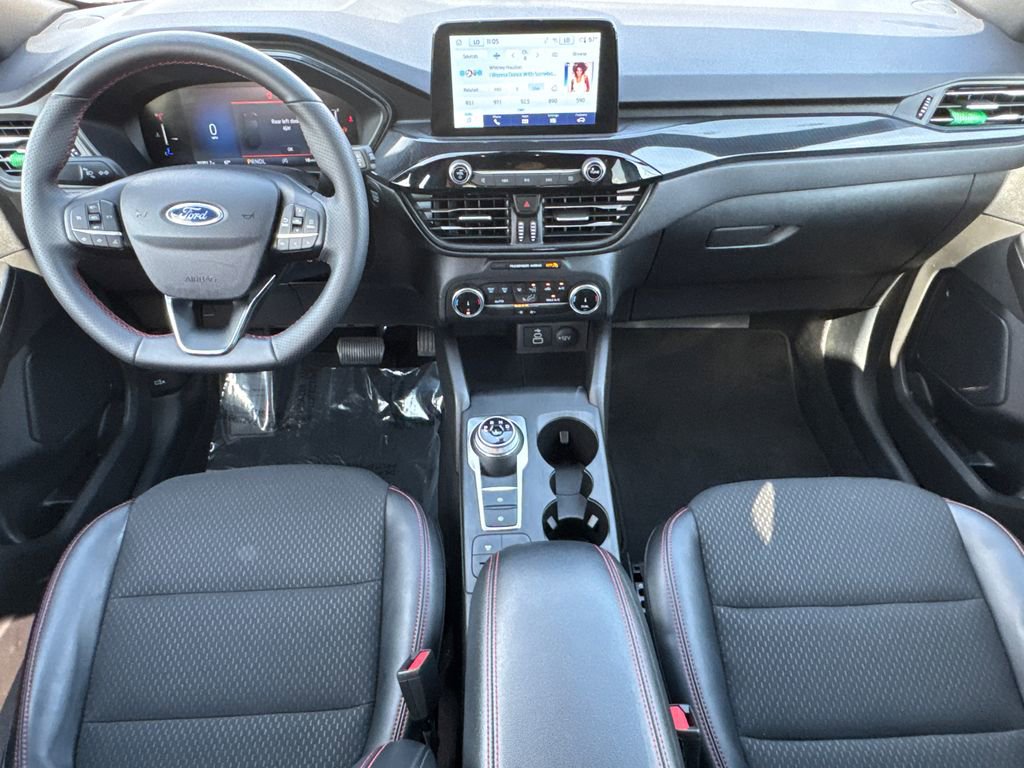 Used 2025 Ford Escape ST-Line FWD image 21