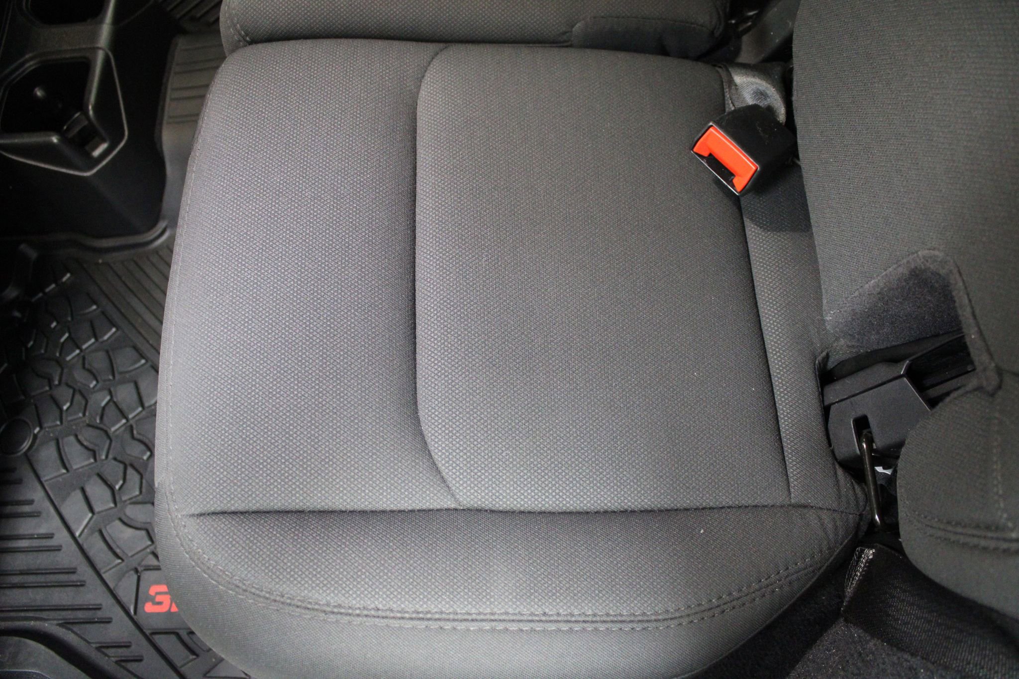 Used 2021 Jeep Wrangler Unlimited Sahara w/ Dual Top Group image 19