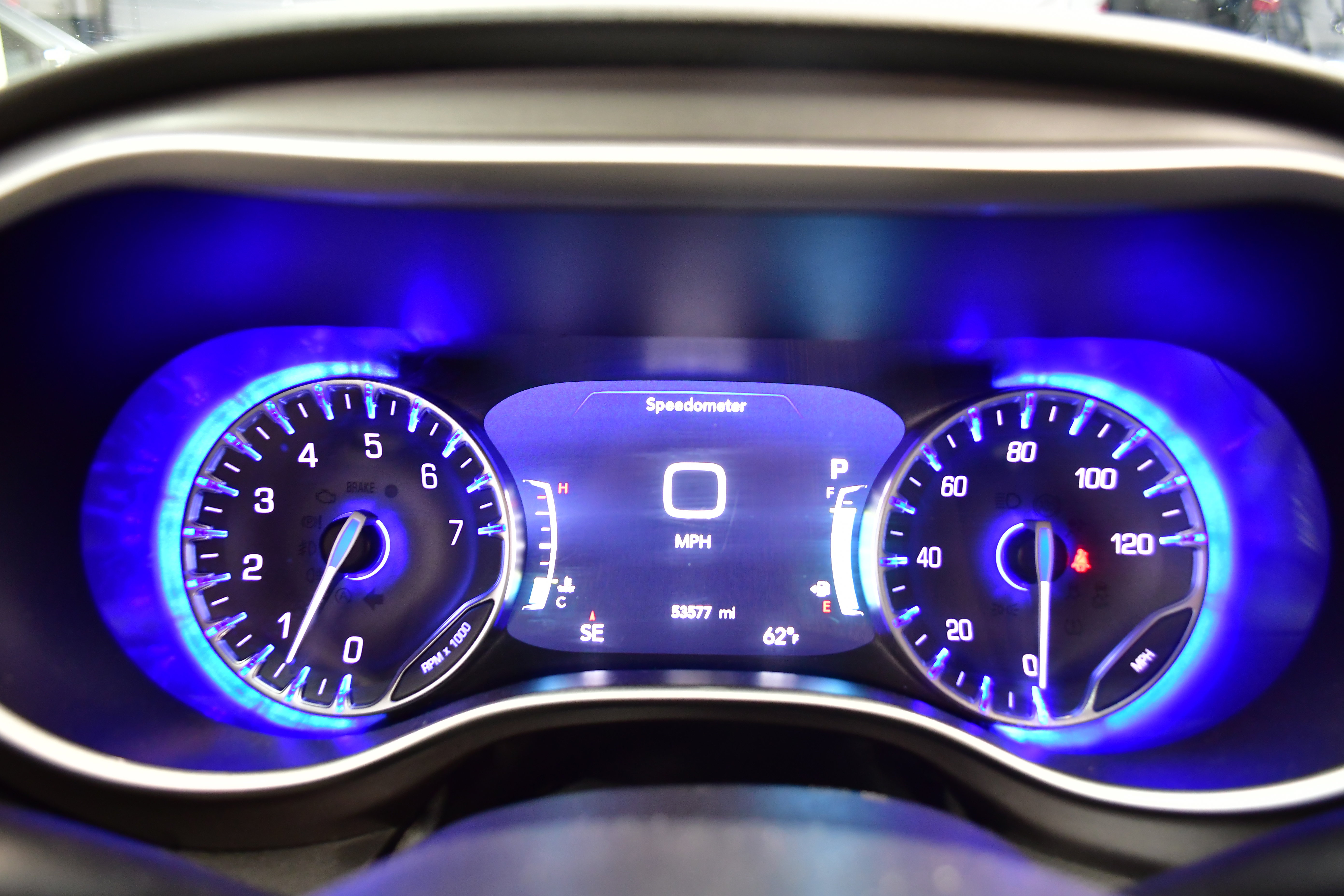 Used 2024 Chrysler Pacifica Touring-L image 19