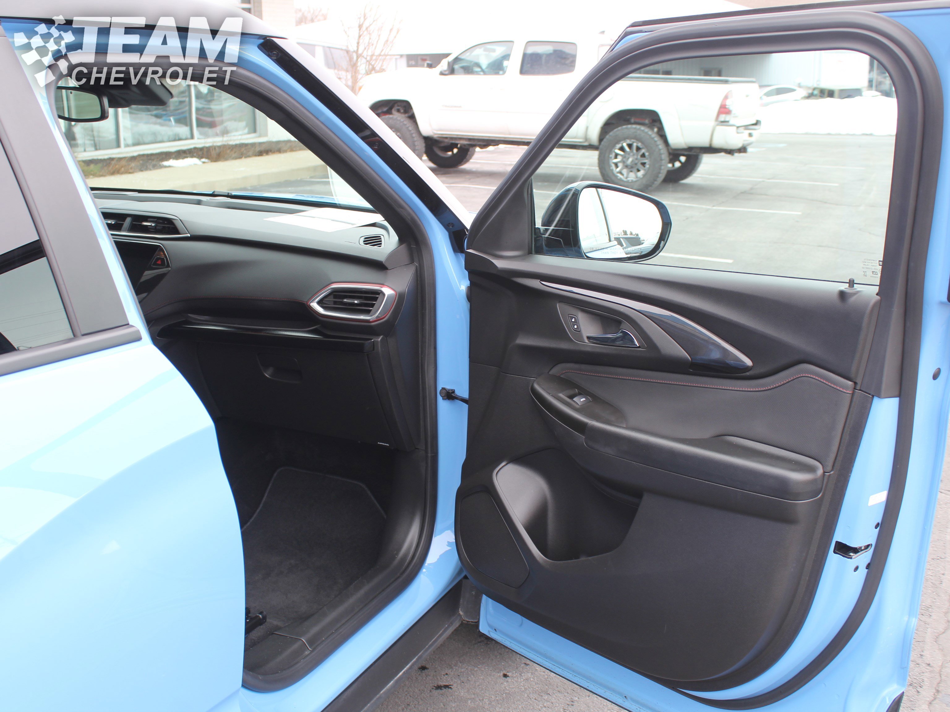 Certified 2023 Chevrolet TrailBlazer RS w/ Sun and Liftgate Package image 26