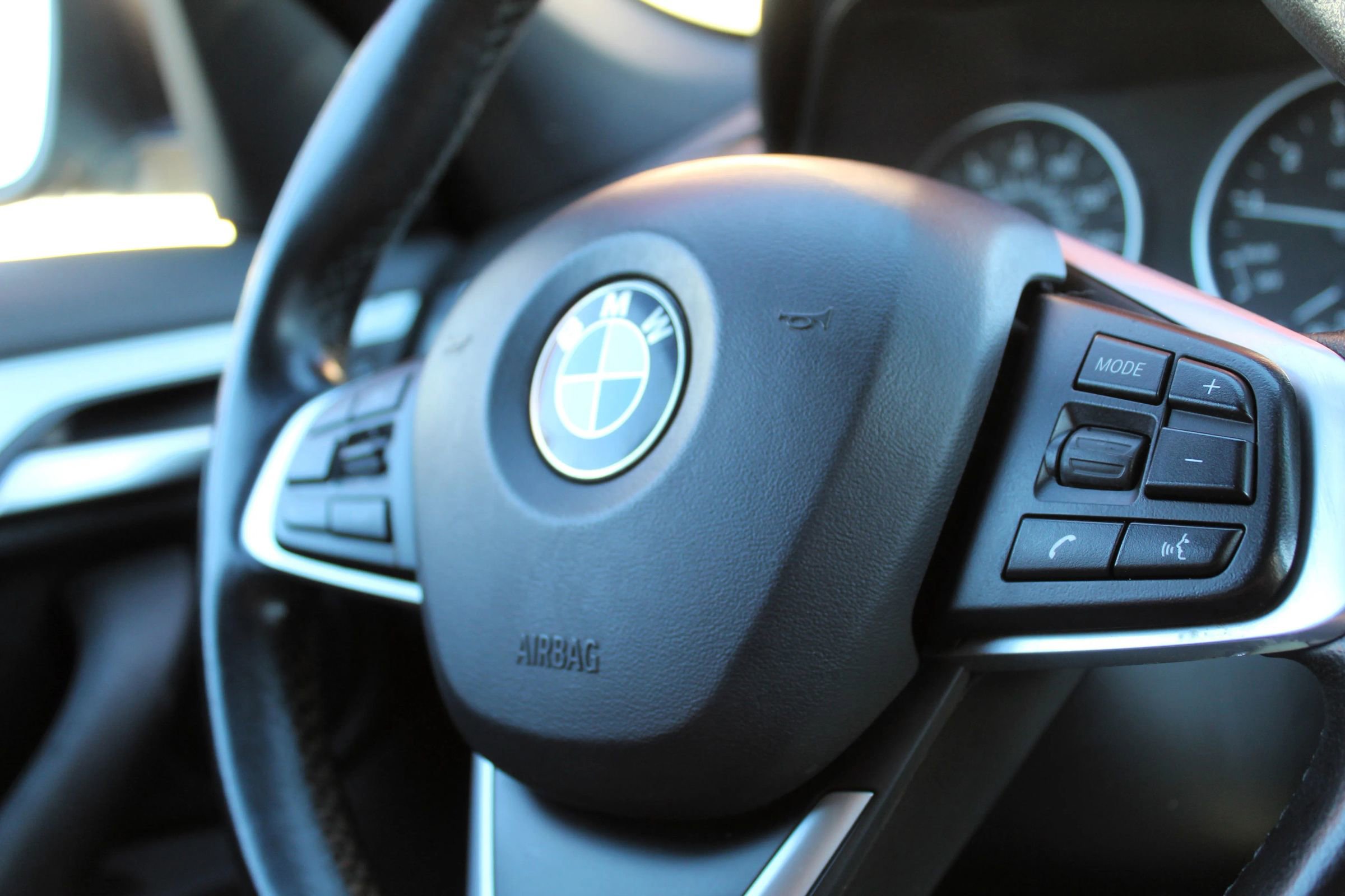 Used 2017 BMW X1 xDrive28i image 25