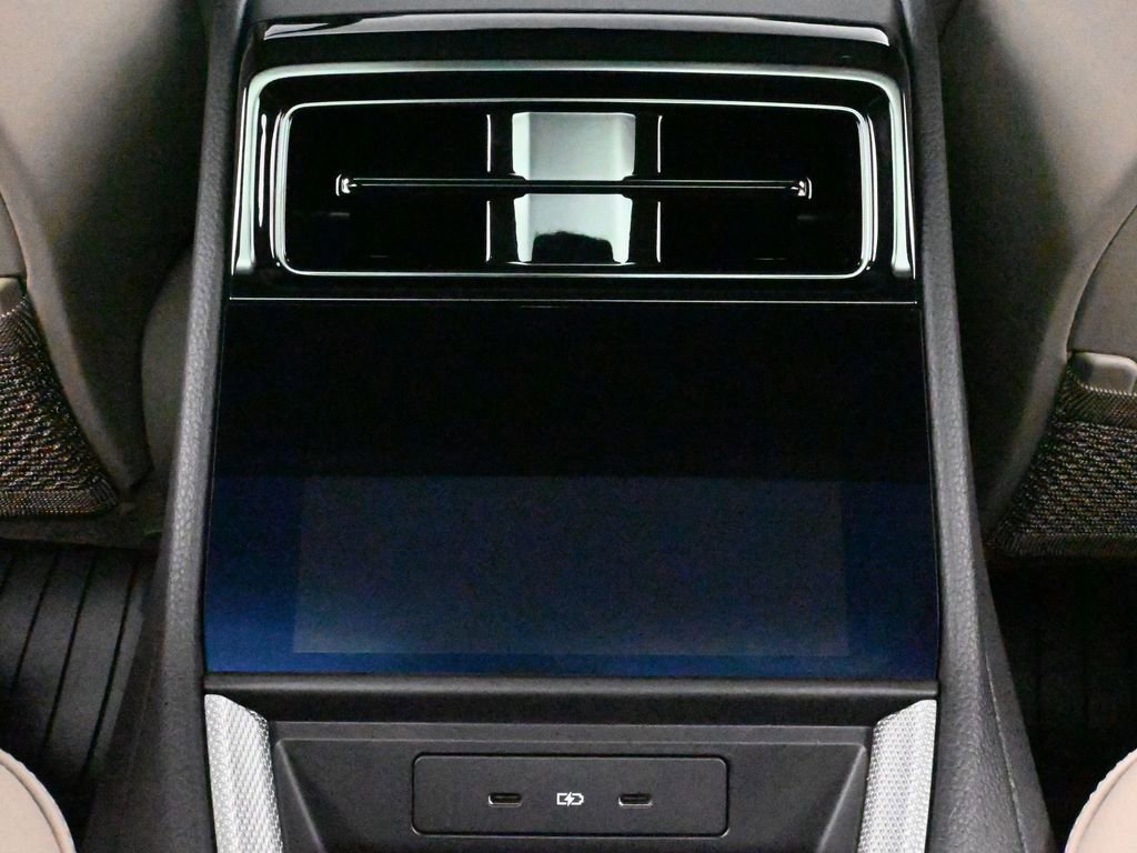 Certified 2026 Porsche Panamera image 8