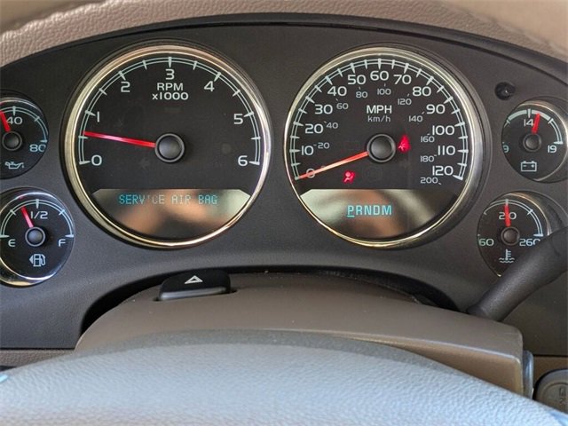 Used 2013 GMC Yukon SLT w/ SLT-2 Equipment Package image 17