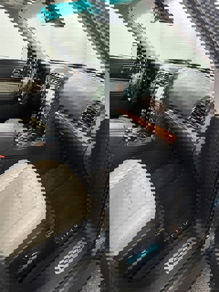 Used 2016 Ford Explorer Platinum image 47