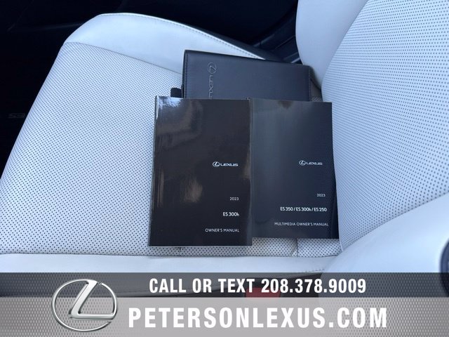 Used 2023 Lexus ES 300h w/ Premium Package FWD image 28