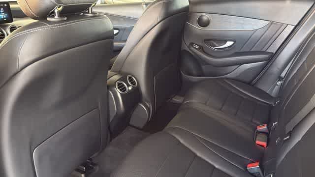 Used 2022 Mercedes-Benz GLC 300 image 30