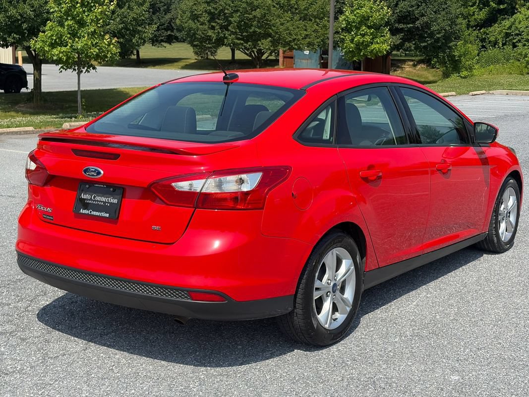 Used 2014 Ford Focus SE FWD image 8