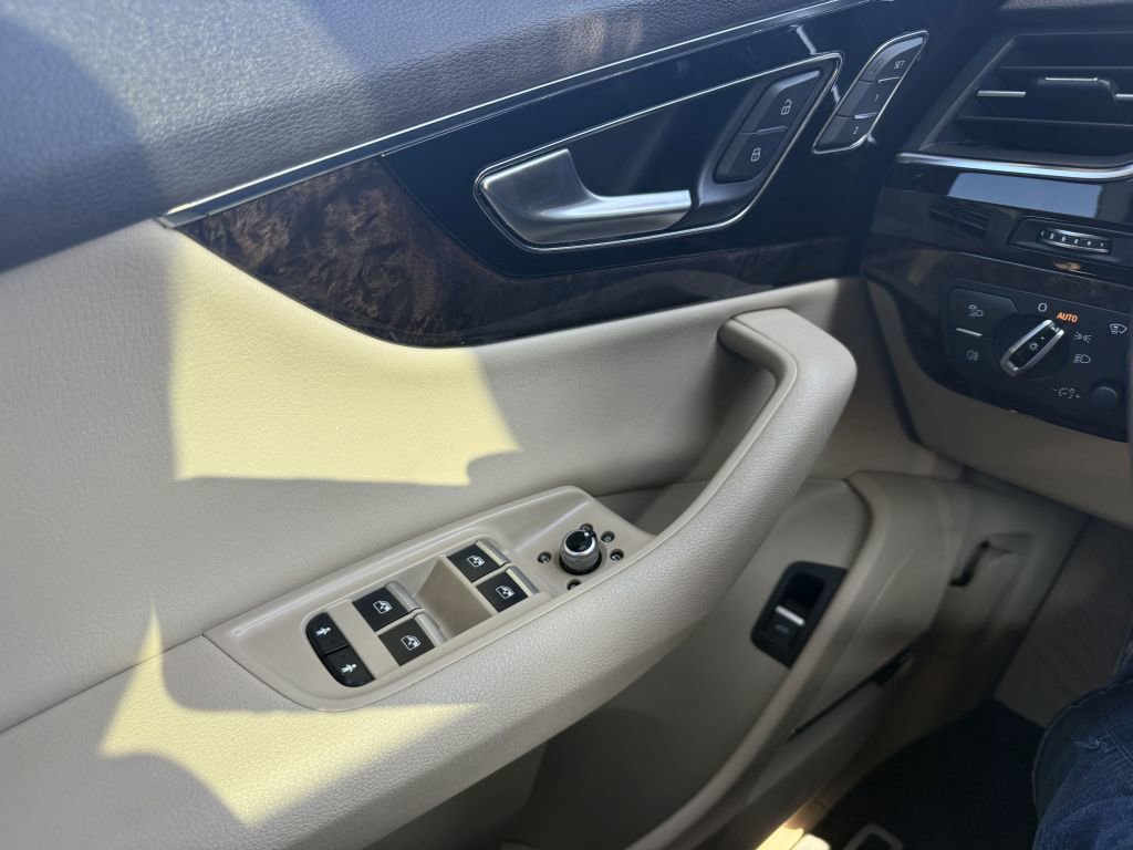 Used 2018 Audi Q7 3.0T Prestige image 42