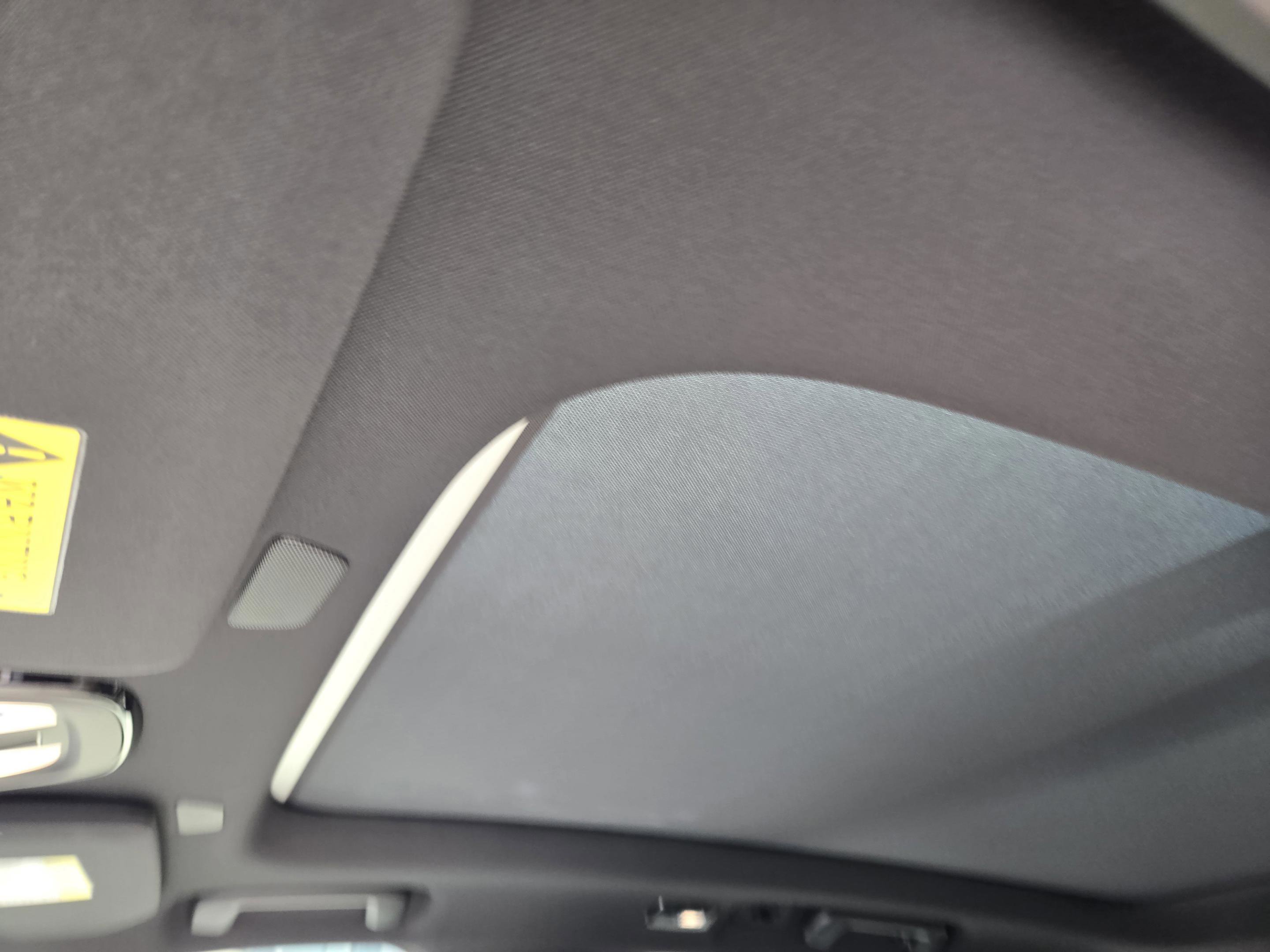 New 2026 Volvo XC90 B6 Plus w/ Protection Package Premier image 26