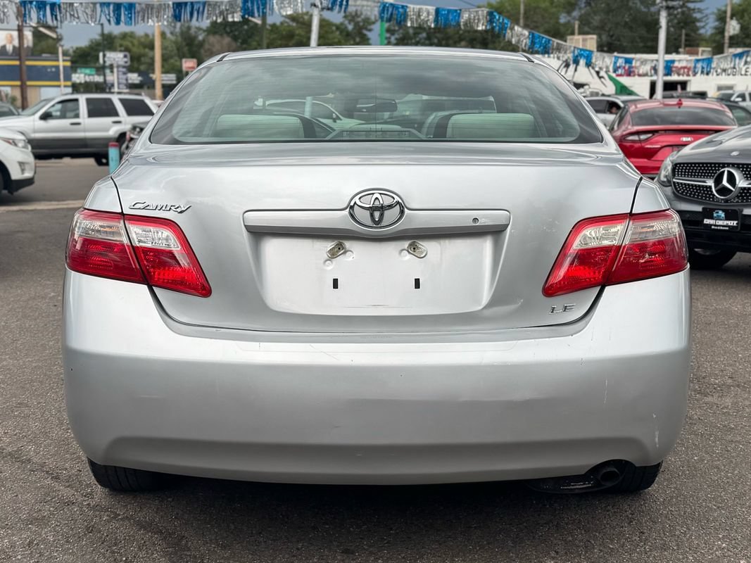 Used 2009 Toyota Camry LE FWD image 4