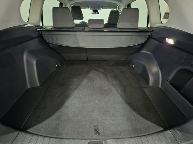 Used 2025 Toyota RAV4 XLE AWD/4WD image 21