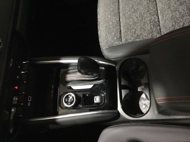 Used 2024 Chevrolet Colorado Z71 w/ Z71 Convenience Package 2 image 37