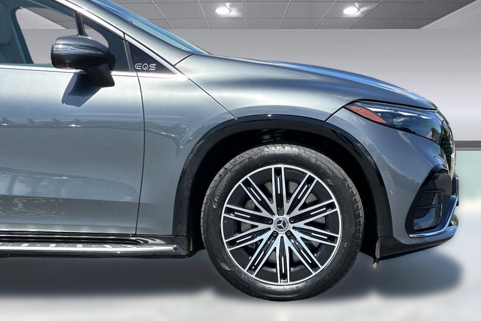 Used 2023 Mercedes-Benz EQS 580 4MATIC SUV image 36