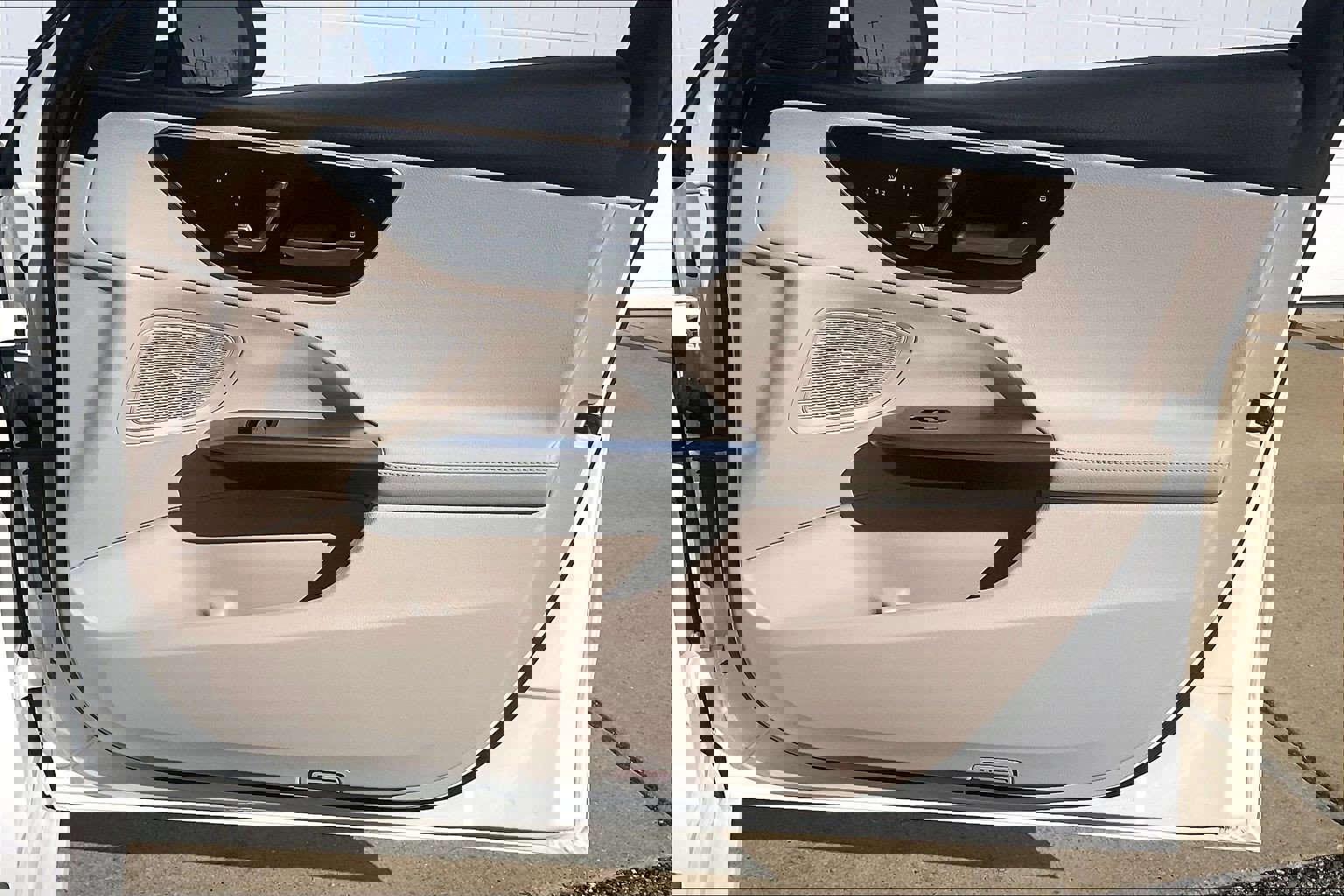 Used 2023 Mercedes-Benz C 300 4MATIC Sedan w/ Exclusive Trim Package image 29