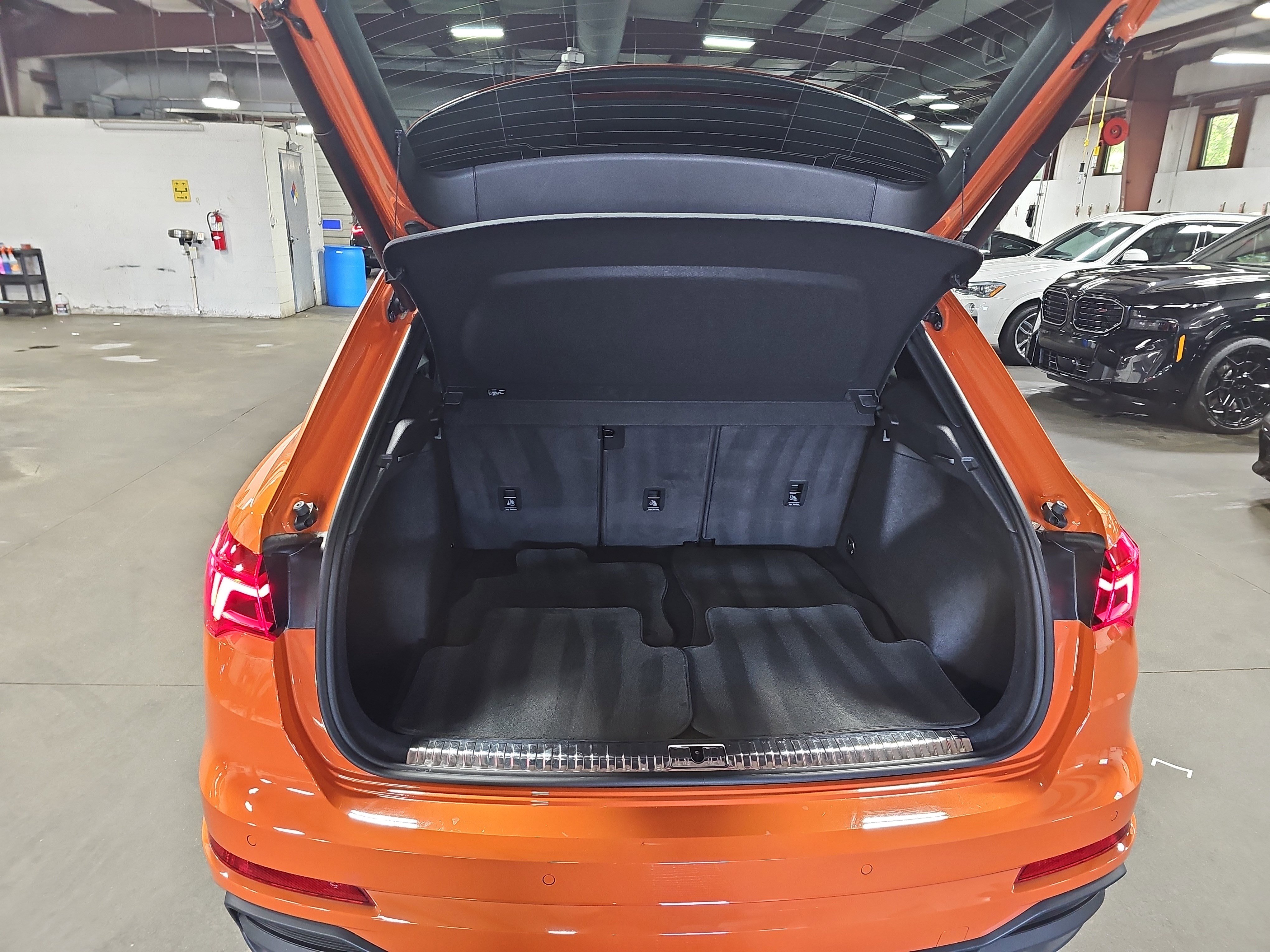 Used 2023 Audi Q3 2.0T Premium AWD/4WD image 13