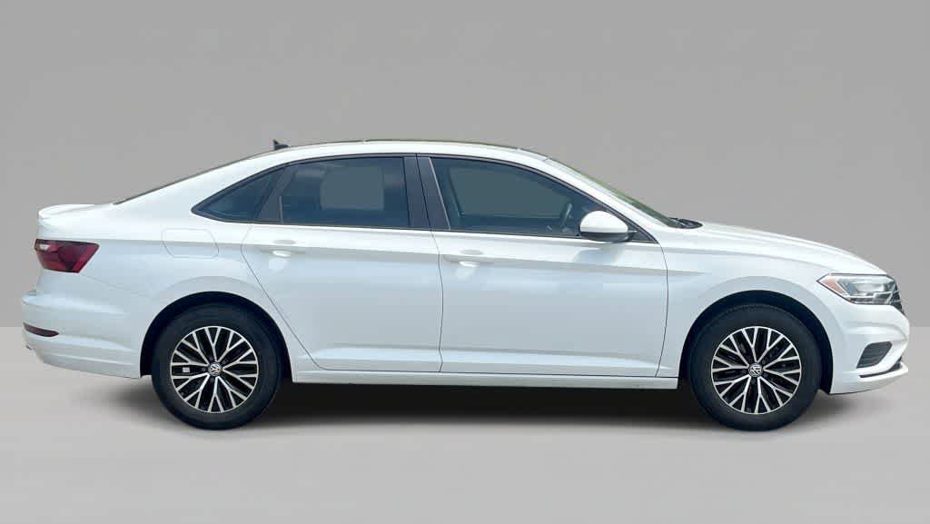 Used 2020 Volkswagen Jetta SE w/ SE Cold Weather Package FWD image 9