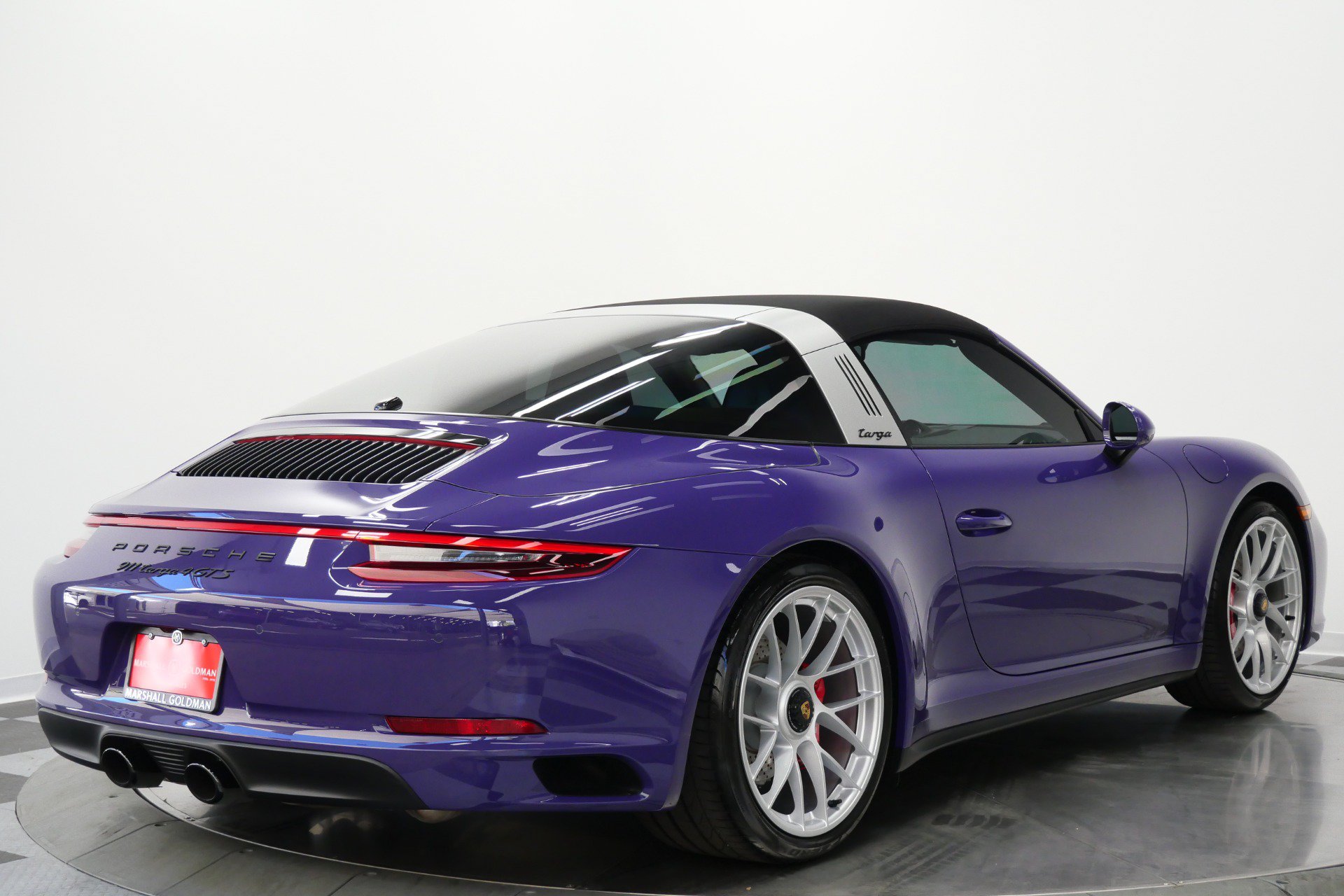Used 2018 Porsche 911 Targa 4 GTS AWD/4WD image 9