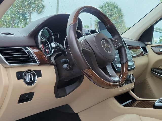 Used 2018 Mercedes-Benz GLS 550 4MATIC image 9