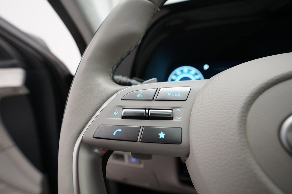 Used 2024 Hyundai Palisade Calligraphy image 19