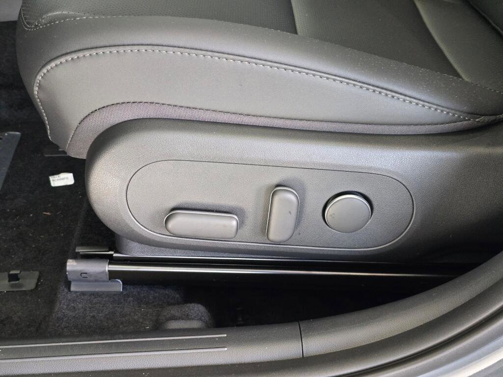 New 2026 Hyundai Kona Limited image 18