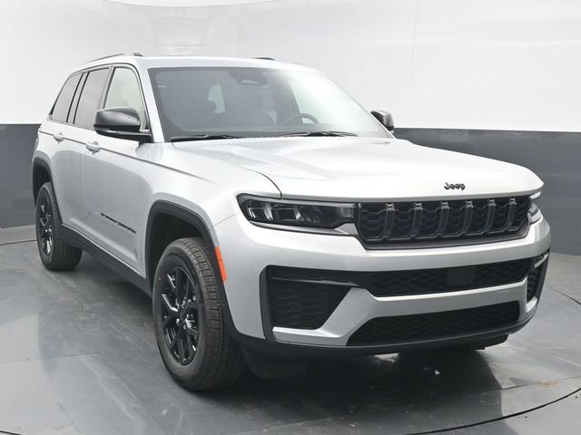 New 2026 Jeep Grand Cherokee Altitude AWD/4WD image 8