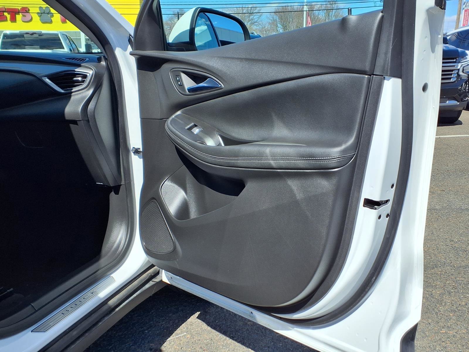 Certified 2023 Buick Encore GX Preferred image 12