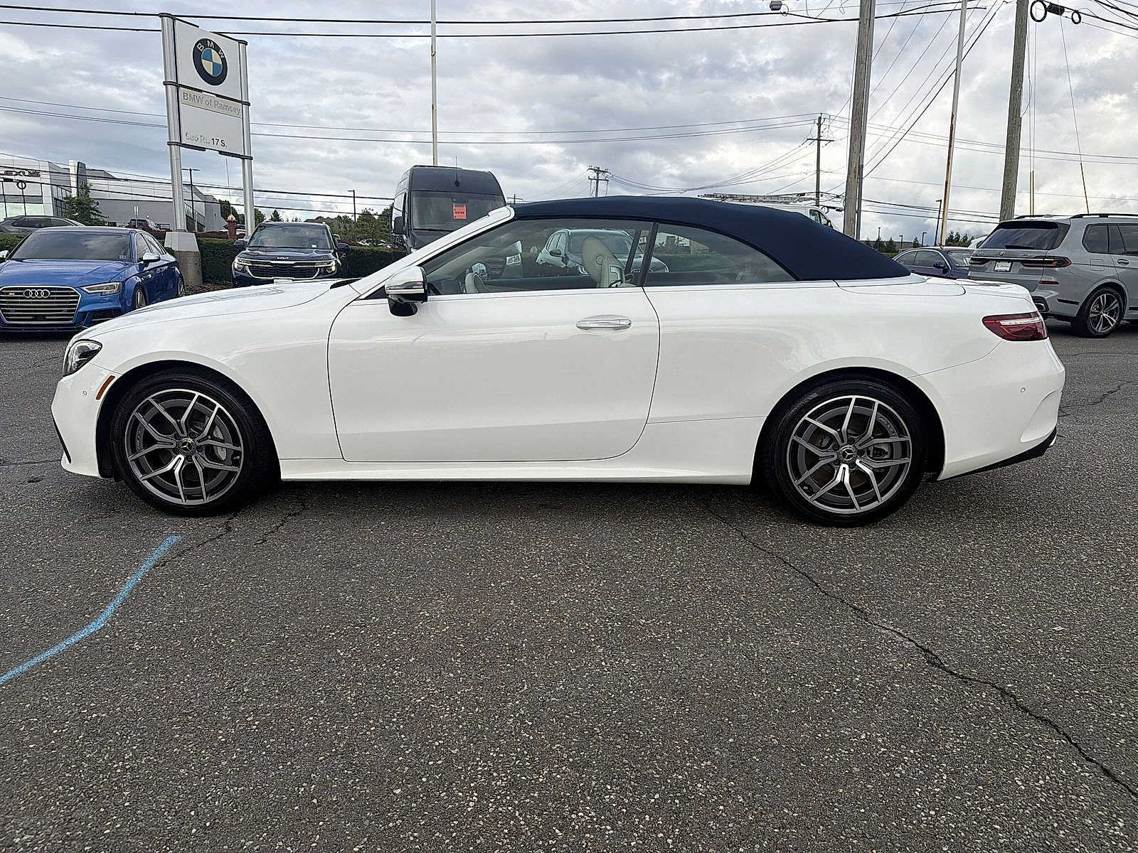 Used 2023 Mercedes-Benz E 450 4MATIC Cabriolet image 11