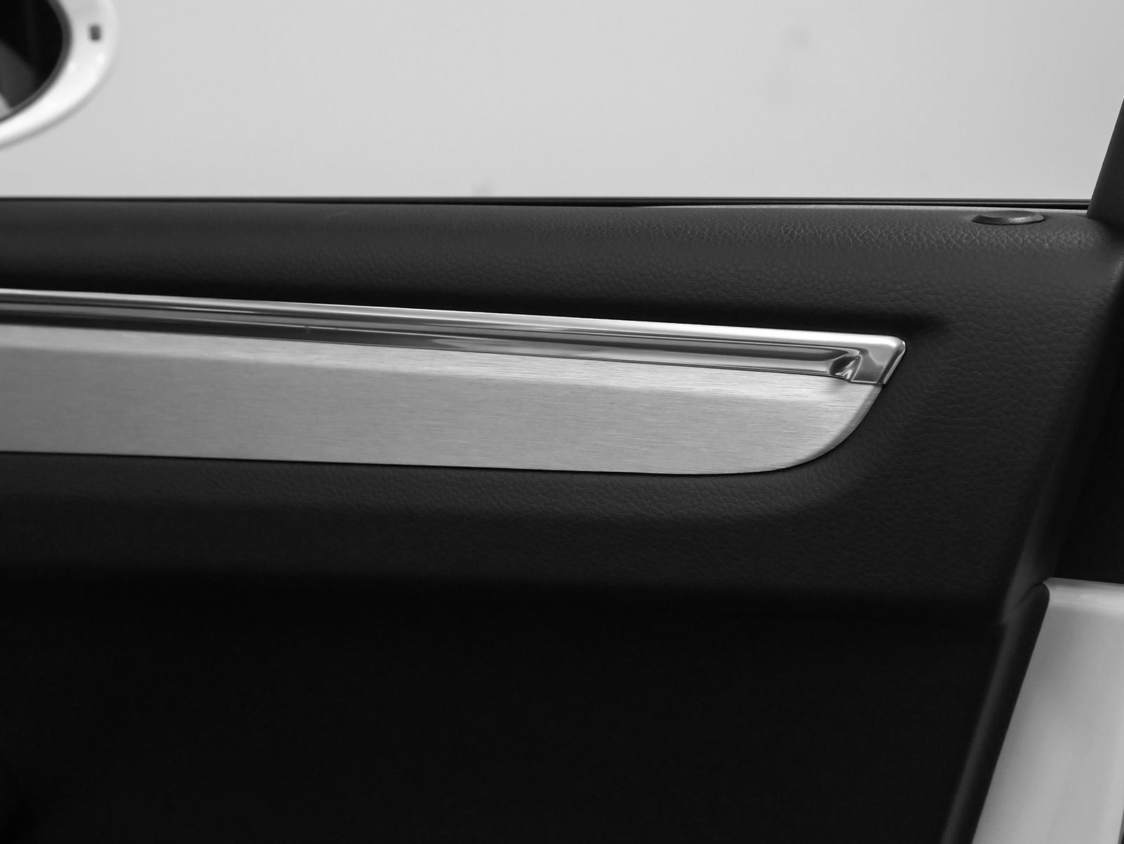 Certified 2026 Porsche Macan image 26