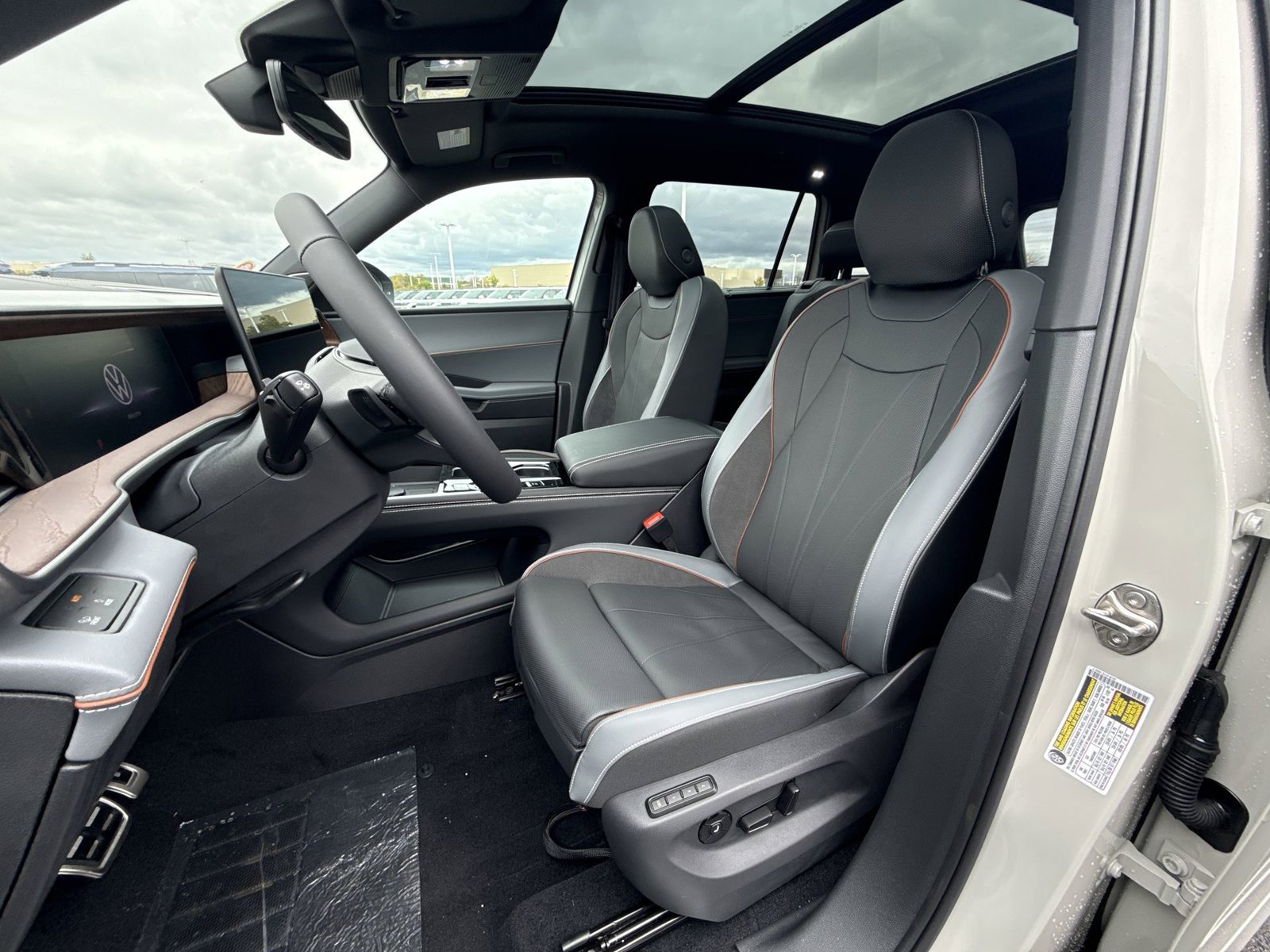 New 2027 Volkswagen Atlas SEL Premium R-Line AWD/4WD image 11