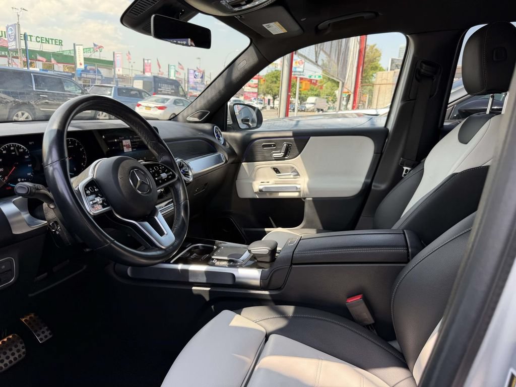 Used 2023 Mercedes-Benz GLB 250 4MATIC image 19