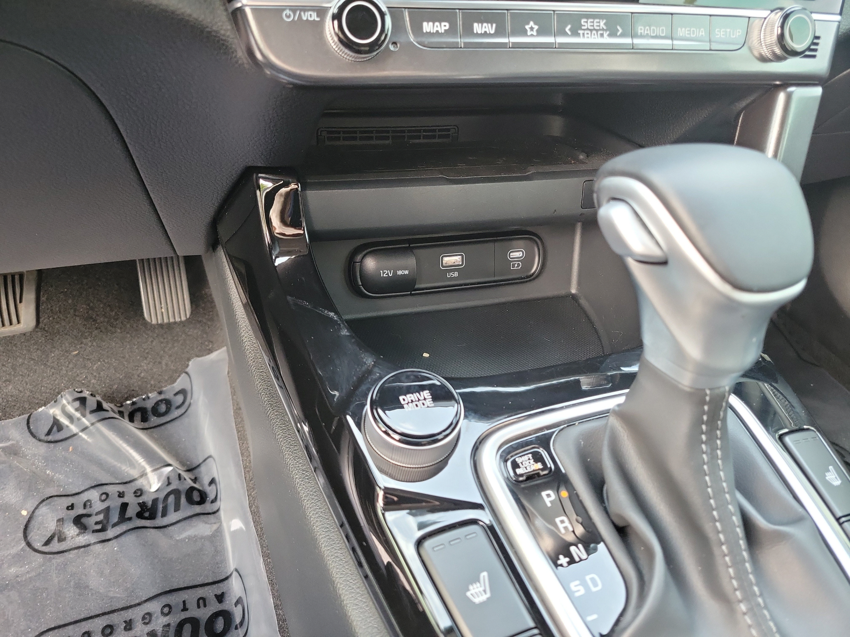 Certified 2025 Kia Seltos EX w/ EX Sunroof Package FWD image 19