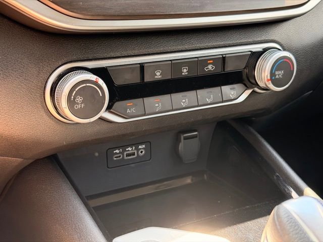 Used 2024 Nissan Altima 2.5 SV FWD image 30