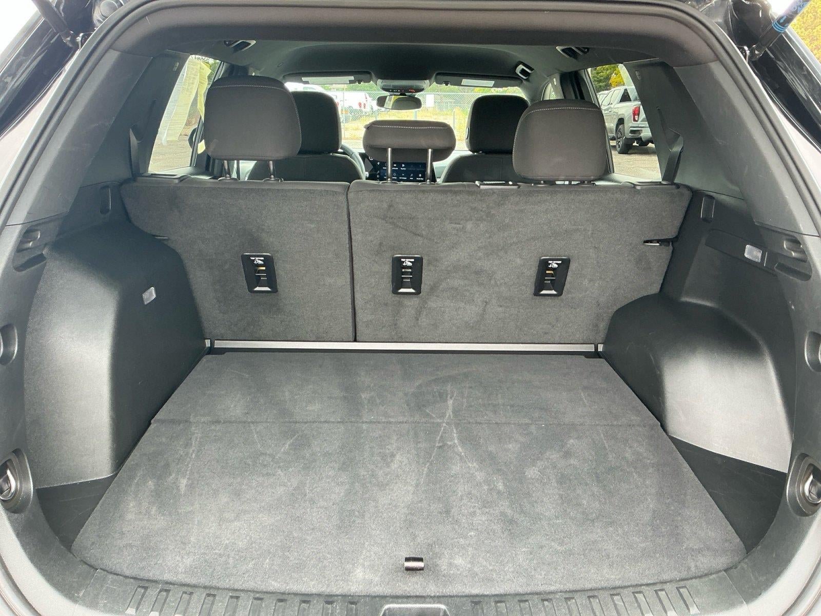 Certified 2026 Chevrolet Equinox LT AWD/4WD image 17