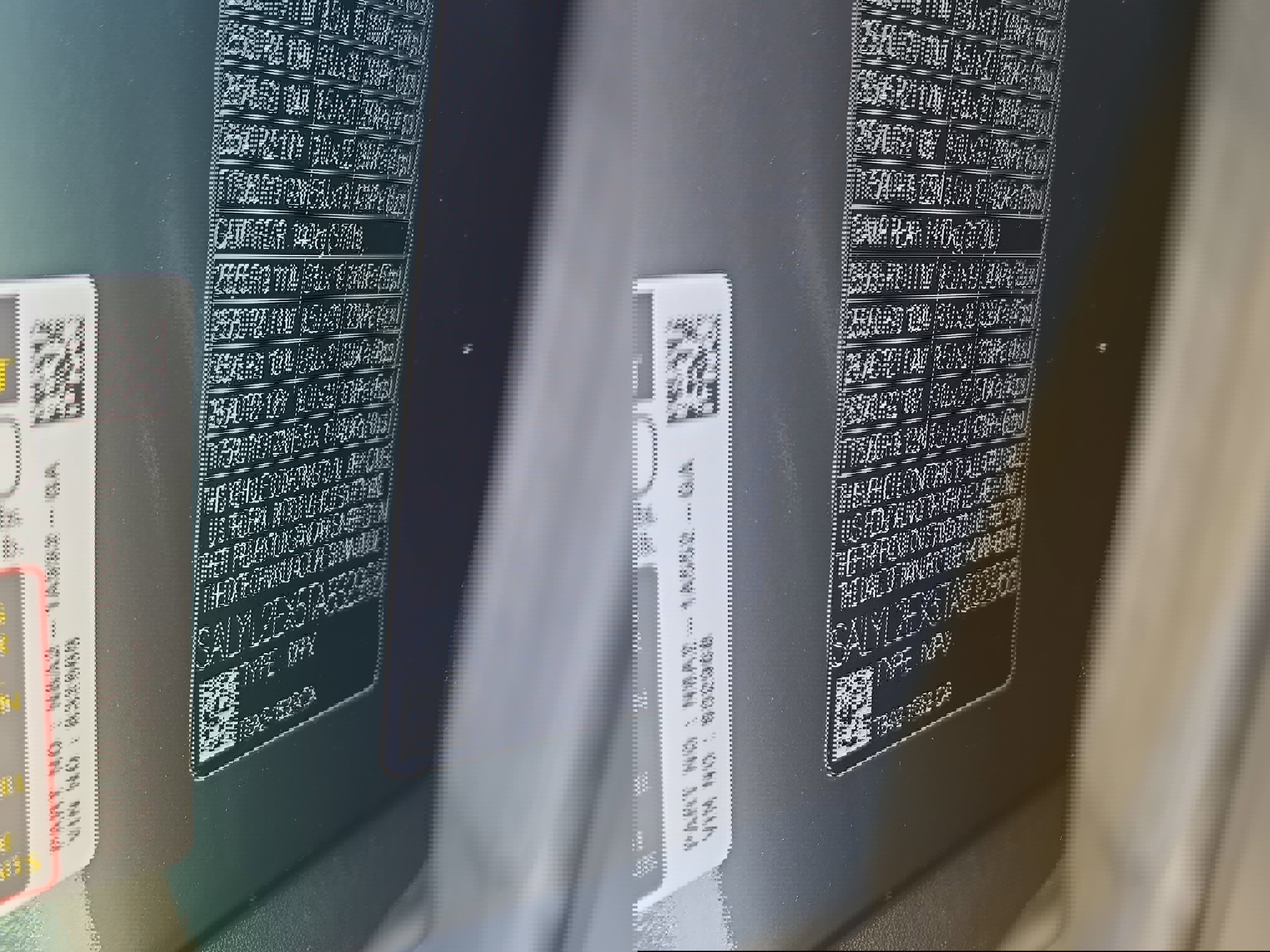 New 2026 Land Rover Range Rover Velar Dynamic SE AWD/4WD image 36