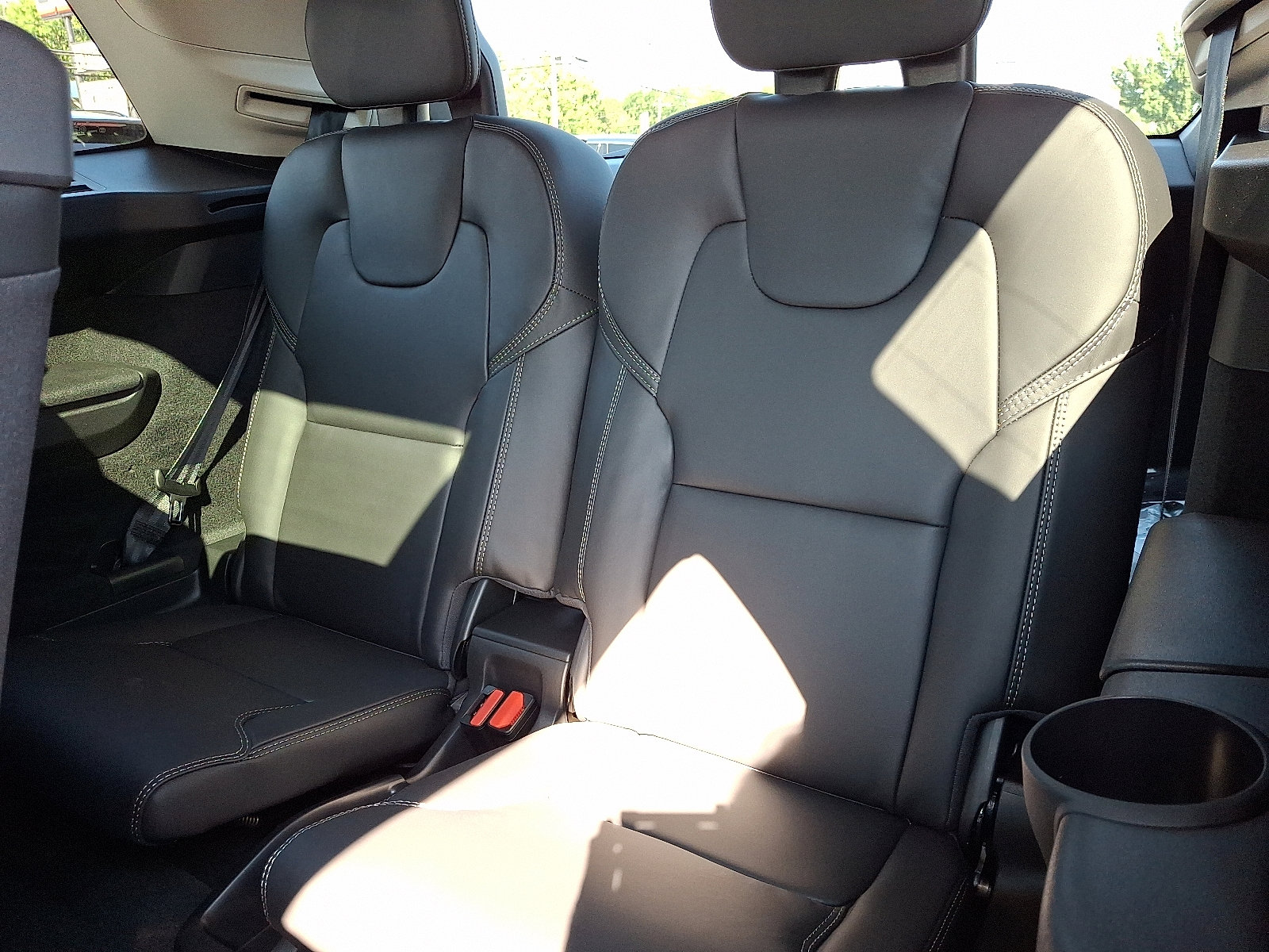 New 2026 Volvo XC90 B6 Ultra w/ Protection Package Premier image 6