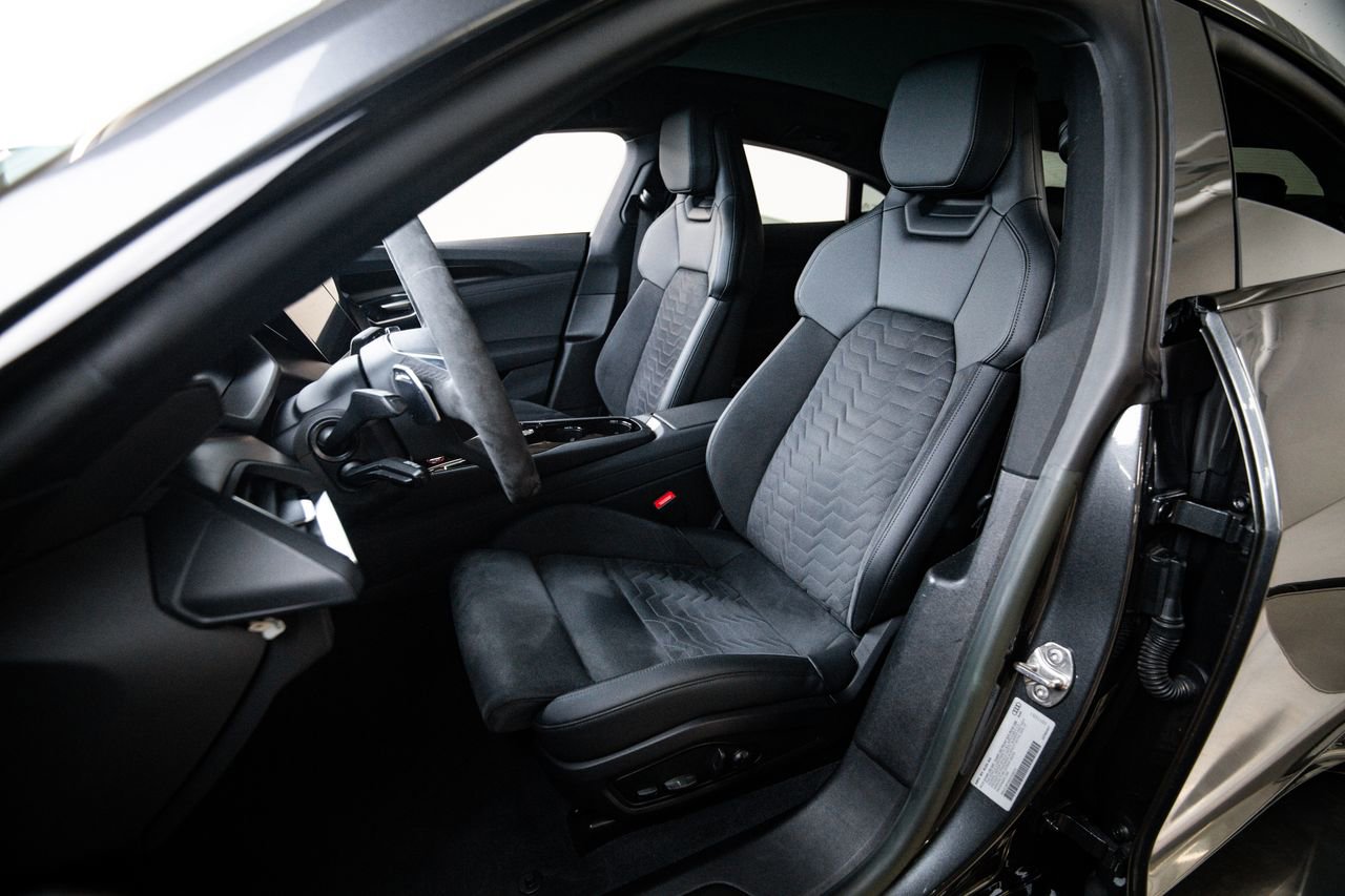 Used 2022 Audi e-tron GT Premium Plus AWD/4WD image 5