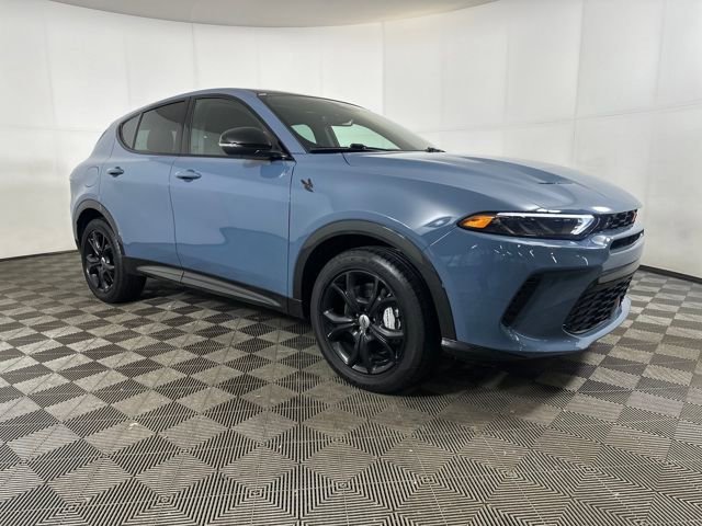 Used 2024 Dodge Hornet R/T Plus w/ R/T Blacktop Package image 2