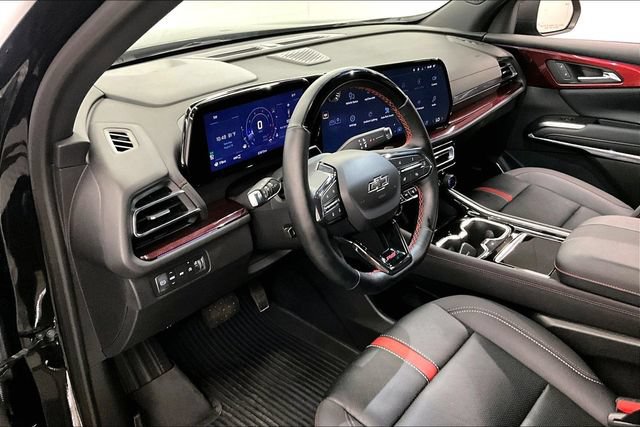 Used 2025 Chevrolet Traverse RS w/ LPO, Floor Liner Package AWD/4WD image 16