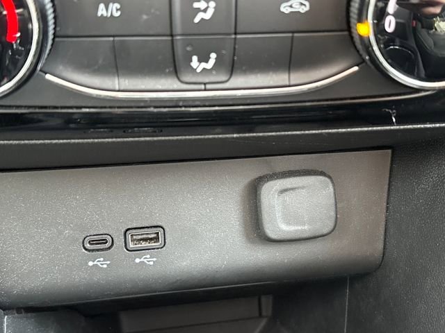 Used 2024 Buick Encore GX Sport Touring image 16