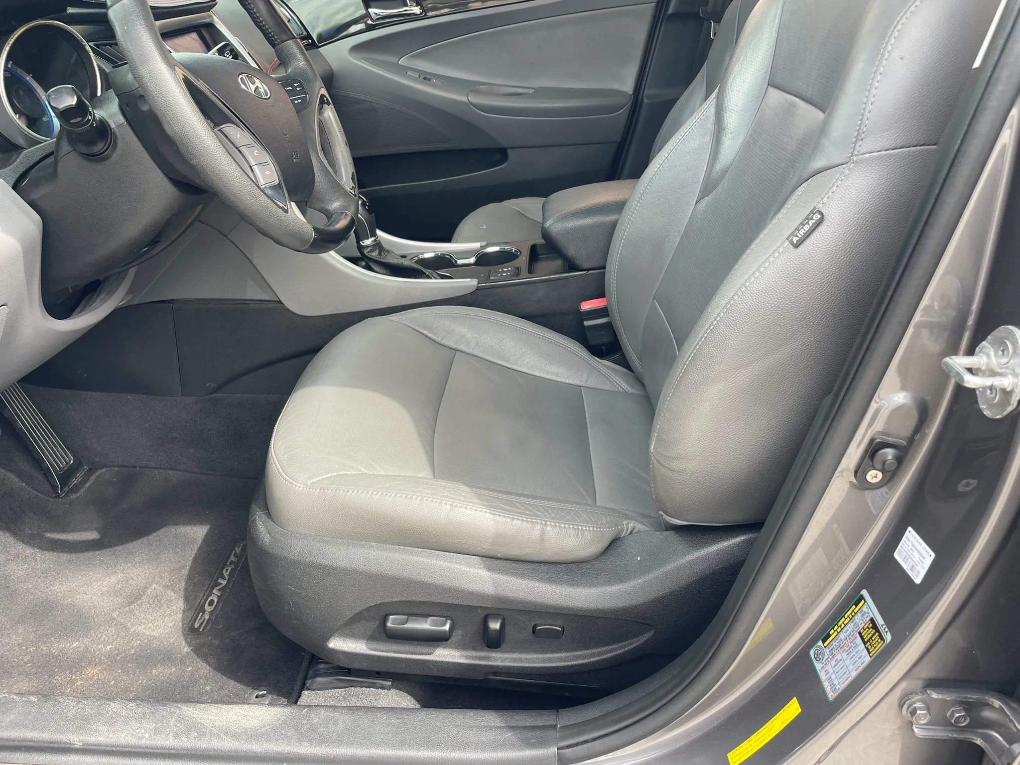 Used 2011 Hyundai Sonata Limited FWD image 15